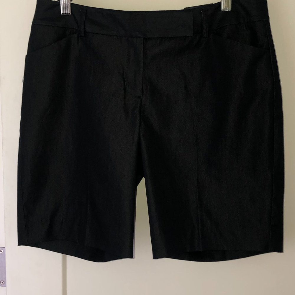 Express  Editor bermuda shorts sz 6 NWT